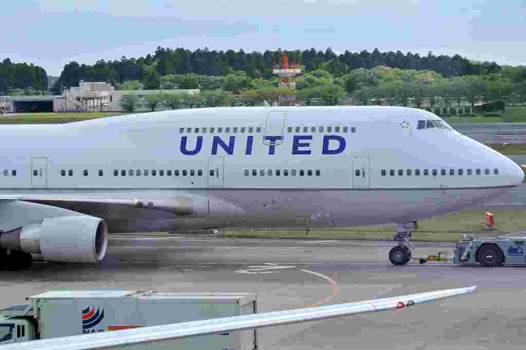 United Airlines 2